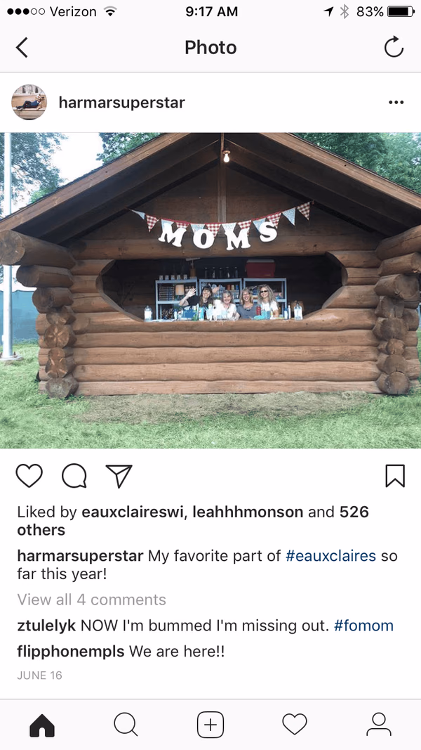 Mom Booth — image 18