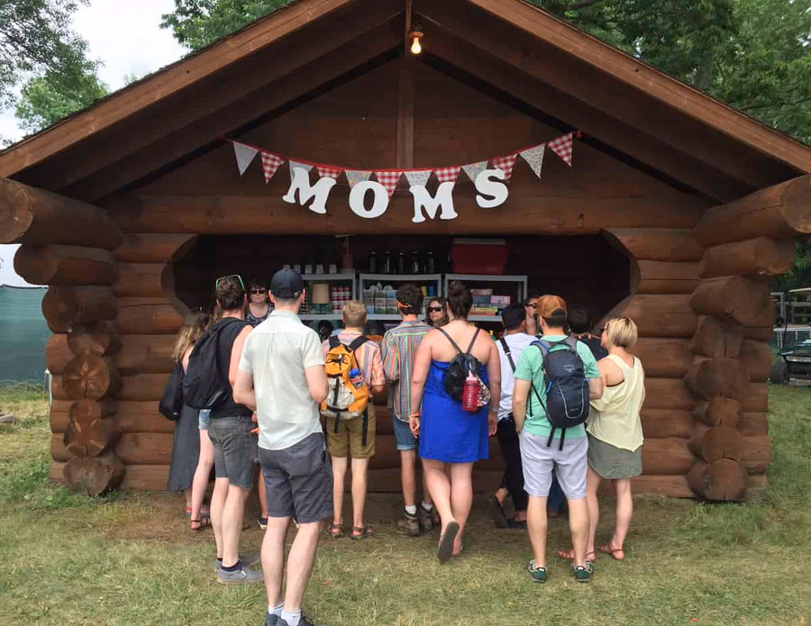 Mom Booth — image 17