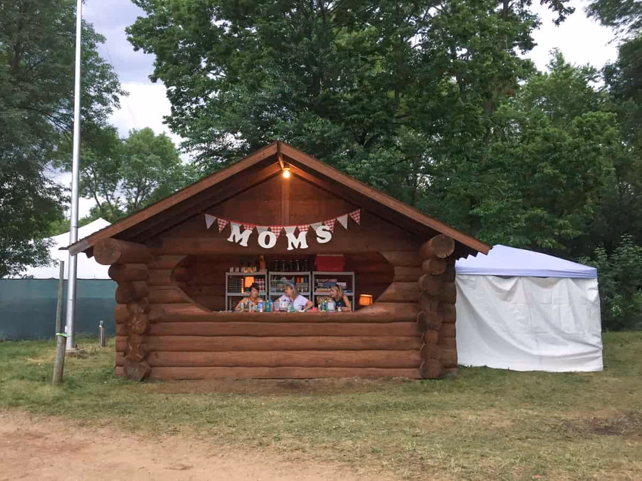Mom Booth — image 19