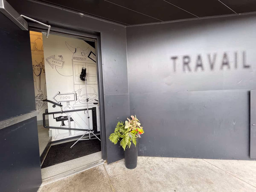 A visual story of Travail Kitchen & Amusements — image 1